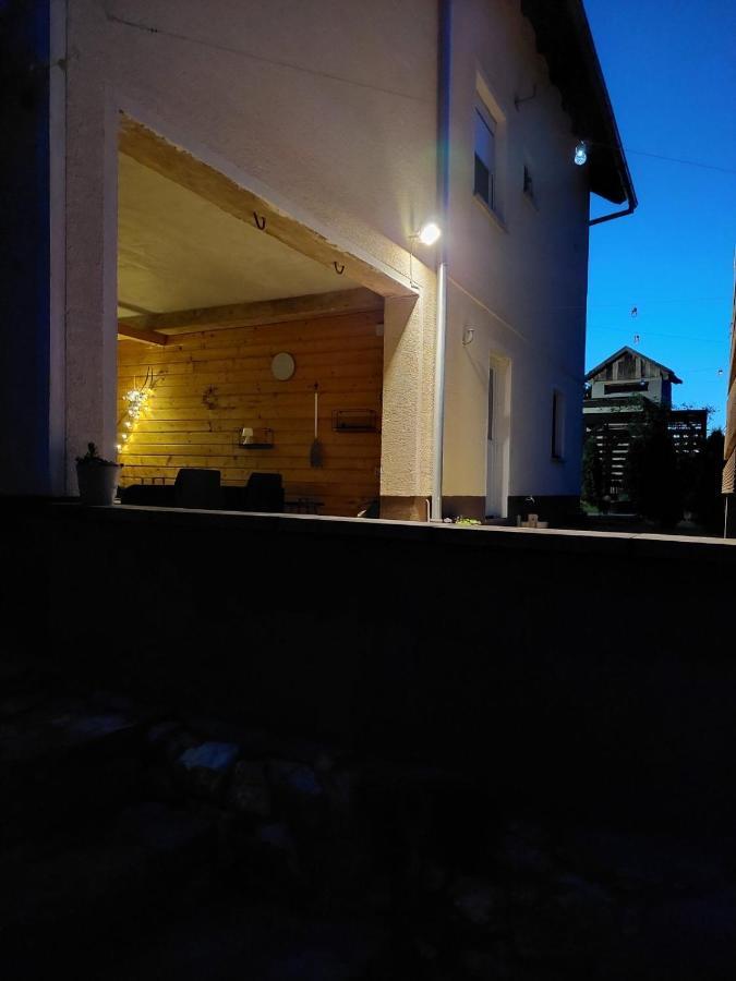 Apartman Hana Apartment Dreznik Grad Exterior photo